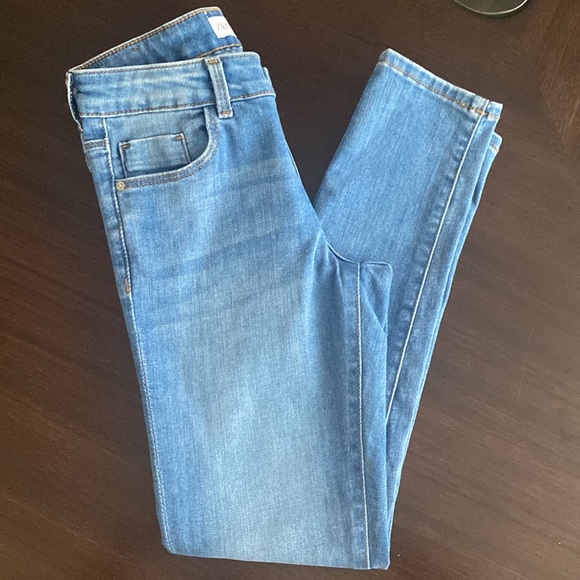Zara Jeans NWT Girls, Sz 9 - Picture 2 of 13